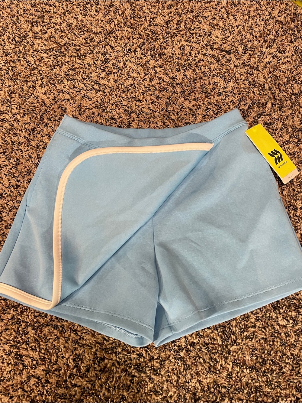 All In Motion Girls Airy Sleek Luxe Active Skort Blue with White Trim Sz M (8) - Picture 2 of 5